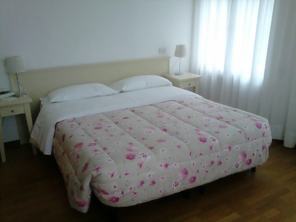 Hotel Marcora & Spa 산비토디카도레 외부 사진